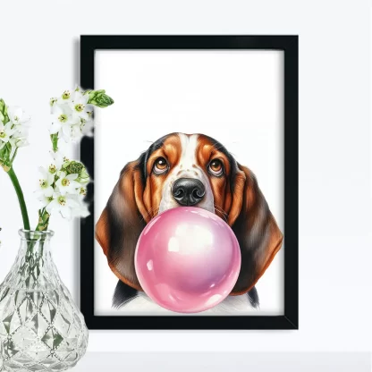 Quadro Cachorro Basset Fofo com Bola de Chiclete